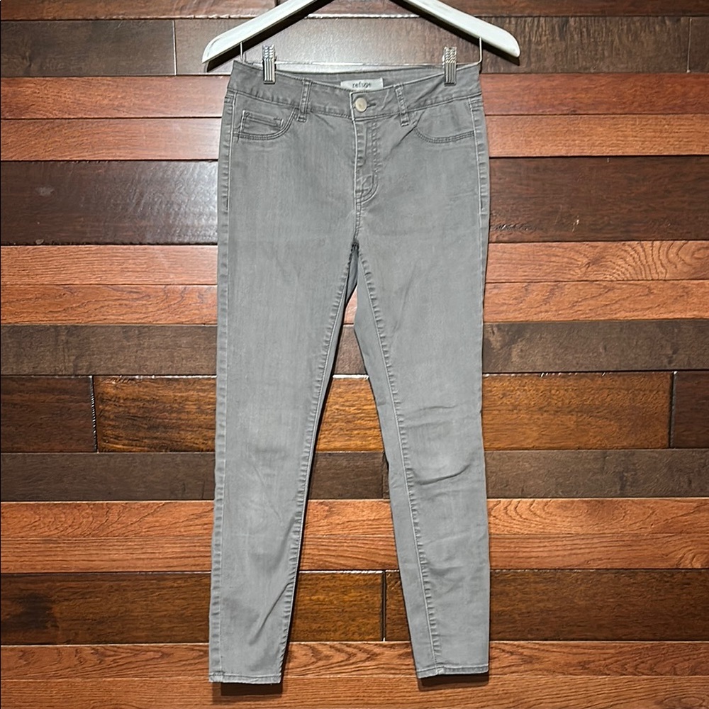 Refuge Light Gray Skinny Jeans
